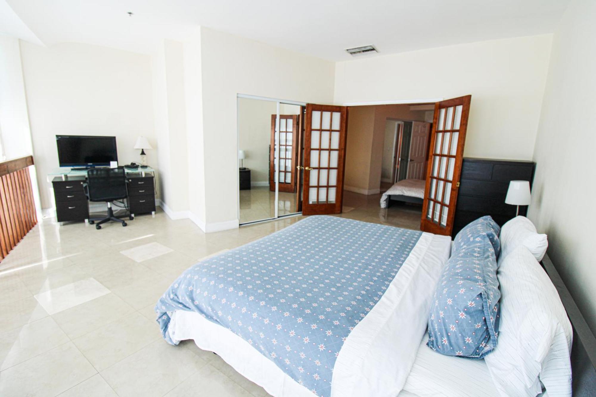 הוילה מיאמי ביץ' Castle L5 Oceanview Double-Loft With Pool, Beach Access, Tennis, Free Parking! מראה חיצוני תמונה